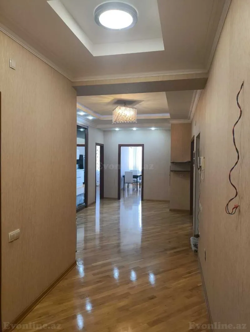 Kirayə verilir 3 otaqlı Mənzil Yeni tikili 180 m² Xətai m. - şəkil 9