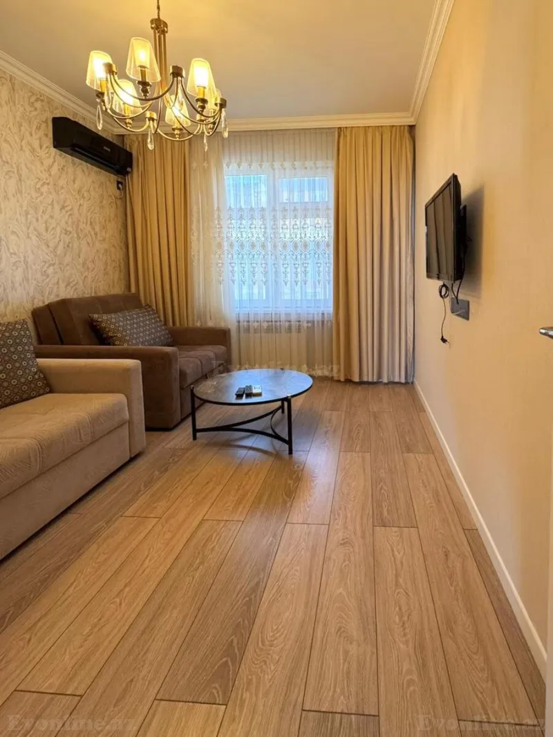 3 otaqlı Mənzil 75 m² Suraxanı r. Satılır