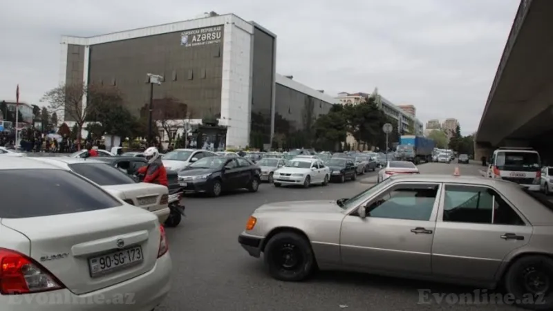 3 otaqlı Mənzil 85 m² 20 Yanvar m. Satılır