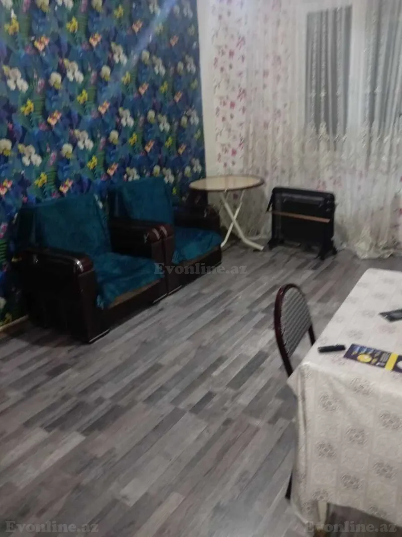 Kirayə verilir 2 otaqlı Mənzil Köhnə tikili 42 m² 4-cü mikrorayon