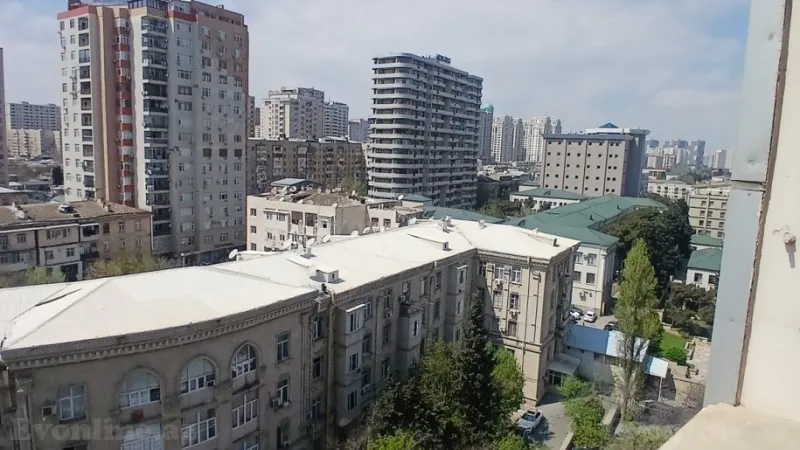 Satılır 3 otaqlı Mənzil Yeni tikili 147 m² Elmlər Akademiyası m. - şəkil 5