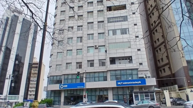 Satılır 3 otaqlı Mənzil Yeni tikili 147 m² Elmlər Akademiyası m. - şəkil 13