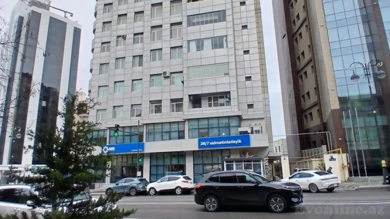 Satılır 3 otaqlı Mənzil Yeni tikili 147 m² Elmlər Akademiyası m. - şəkil 14