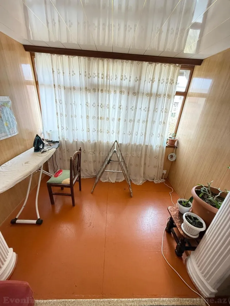 Satılır 4 otaqlı Mənzil Köhnə tikili 90 m² 8-ci kilometr - şəkil 2