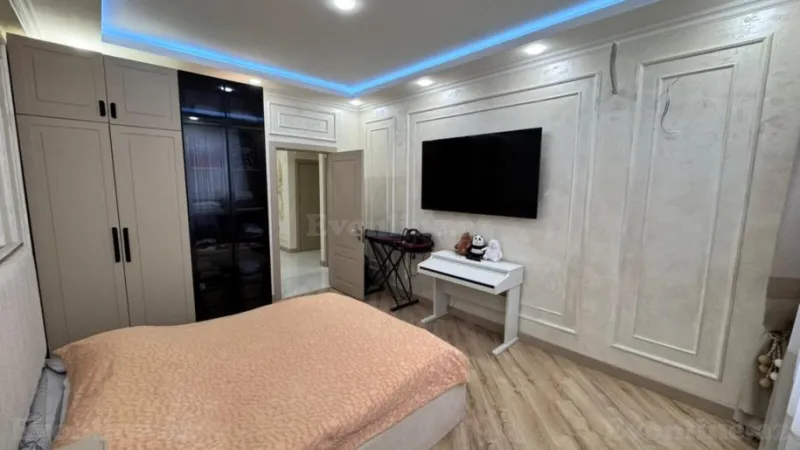 Satılır 2 otaqlı Mənzil Yeni tikili 89 m² 8-ci mikrorayon - şəkil 7