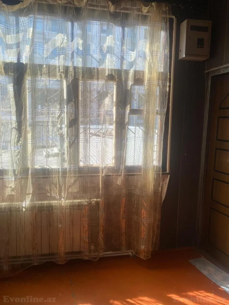 Kirayə verilir 4 otaqlı Mənzil Köhnə tikili 85 m² 28 May m. - şəkil 5