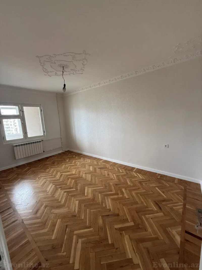 Satılır 4 otaqlı Mənzil Köhnə tikili 110 m² Xalqlar Dostluğu m. - şəkil 4