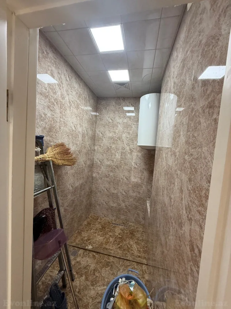 Satılır 4 otaqlı Mənzil Köhnə tikili 110 m² Xalqlar Dostluğu m. - şəkil 12