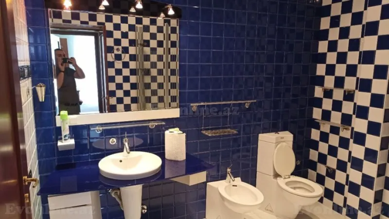 Kirayə verilir 4 otaqlı Mənzil Köhnə tikili 170 m² Sahil m. - şəkil 4