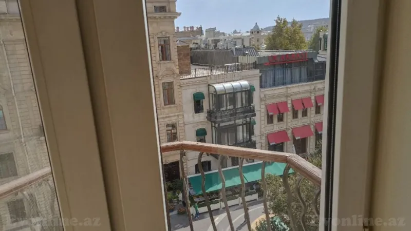 Kirayə verilir 4 otaqlı Mənzil Köhnə tikili 170 m² Sahil m. - şəkil 9