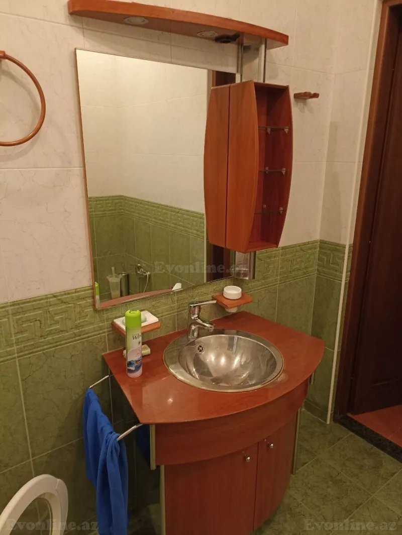 Kirayə verilir 4 otaqlı Mənzil Köhnə tikili 170 m² Sahil m. - şəkil 11