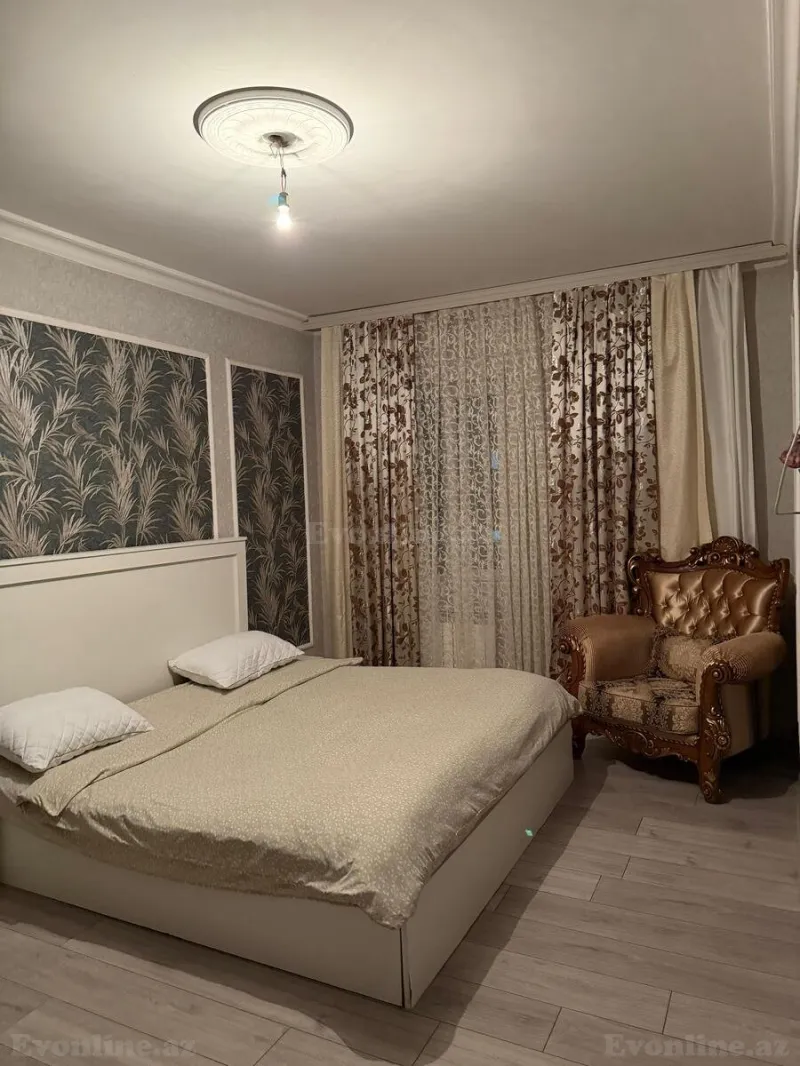 Kirayə verilir 2 otaqlı Mənzil Köhnə tikili 60 m² Azadlıq prospekti m.