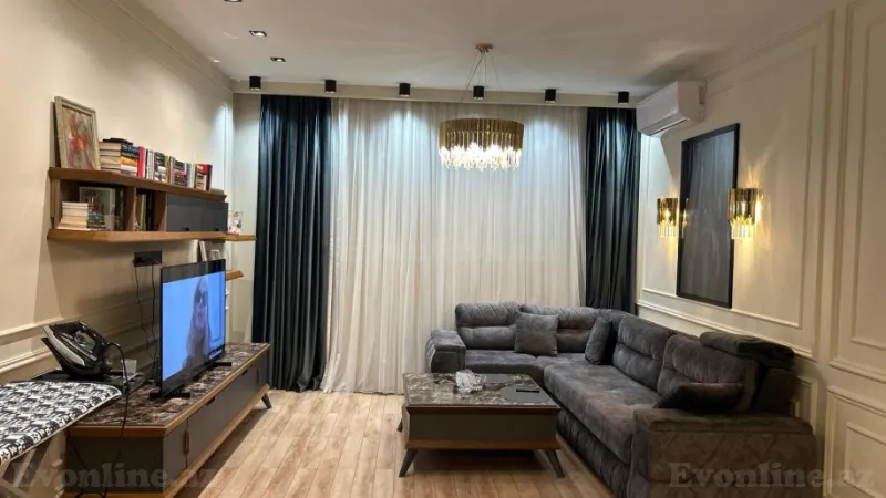 Kirayə verilir 2 otaqlı Mənzil Yeni tikili 105 m² 8 Noyabr m.
