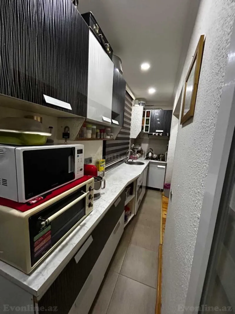 Satılır 4 otaqlı Mənzil Köhnə tikili 68 m² Həzi Aslanov m. - şəkil 8