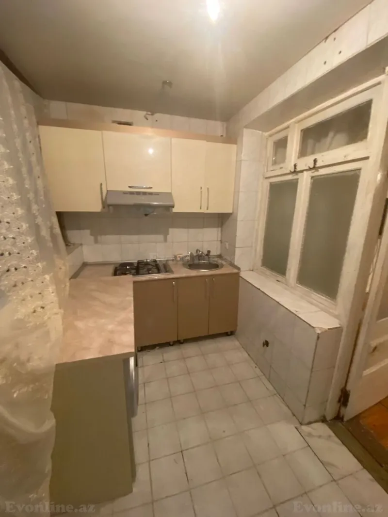 Kirayə verilir 3 otaqlı Mənzil Köhnə tikili 75 m² Nərimanov r. - şəkil 6
