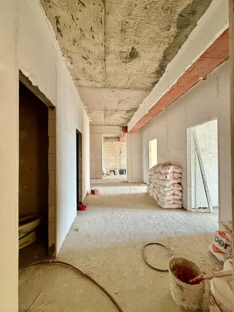Satılır 4 otaqlı Mənzil Yeni tikili 167 m² Qara Qarayev m.