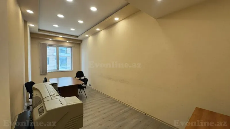 Kirayə verilir Ofis 90 m² Elmlər Akademiyası m. - şəkil 4