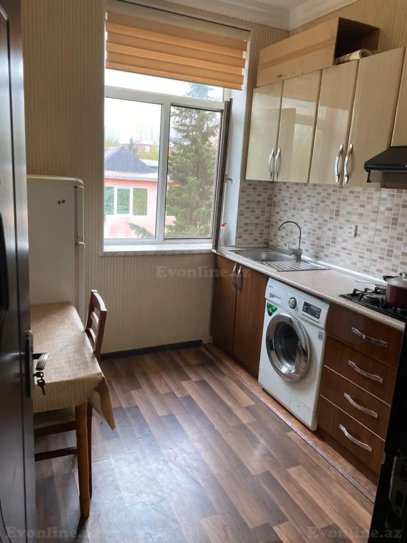 Satılır 2 otaqlı Mənzil Köhnə tikili 50 m² Nizami m. - şəkil 3