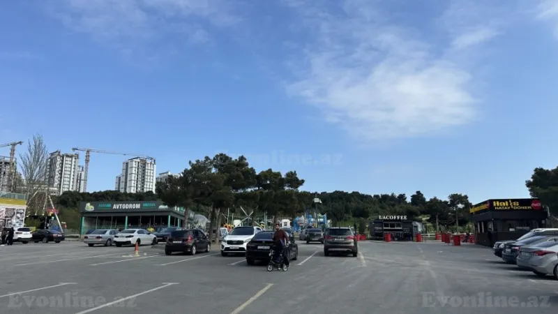 Satılır 3 otaqlı Mənzil Köhnə tikili 65 m² Xətai r. - şəkil 2