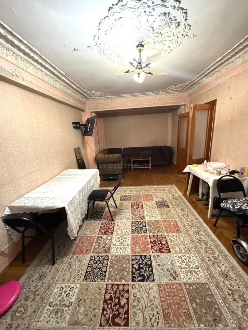 Satılır 3 otaqlı Mənzil Köhnə tikili 90 m² Gənclik m. - şəkil 3