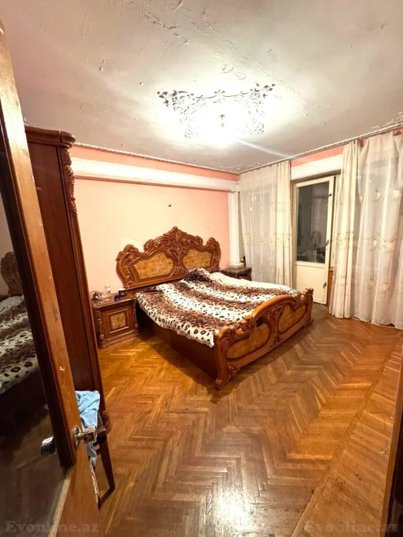 Satılır 3 otaqlı Mənzil Köhnə tikili 90 m² Gənclik m. - şəkil 4