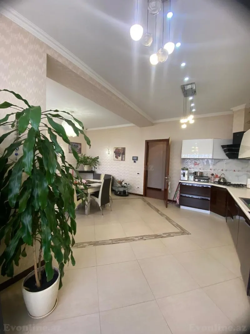 Satılır 7 otaqlı Mənzil Yeni tikili 371 m² Nizami m. - şəkil 9