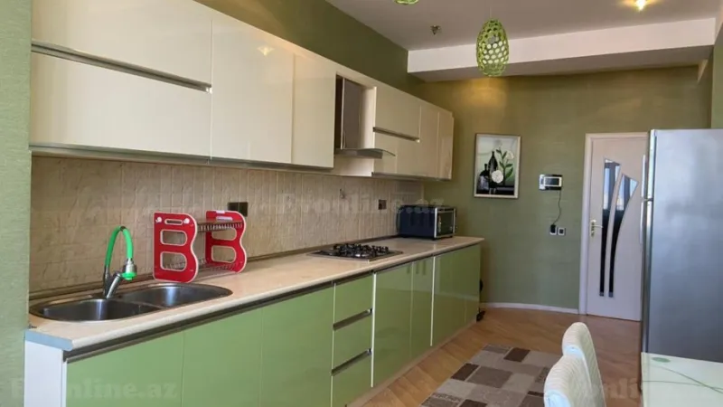 Kirayə verilir 3 otaqlı Mənzil Yeni tikili 150 m² 8 Noyabr m. - şəkil 9