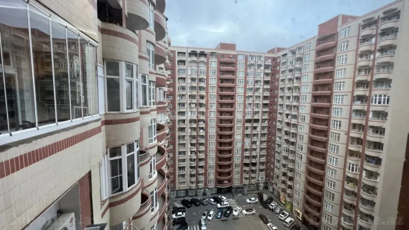 Satılır 4 otaqlı Mənzil Yeni tikili 176 m² Badamdar - şəkil 3