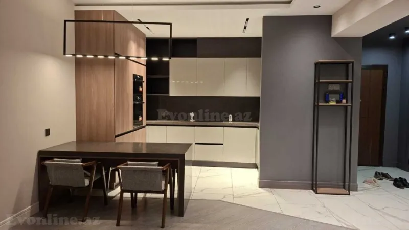 Kirayə verilir 3 otaqlı Mənzil Yeni tikili 125 m² Xətai m.
