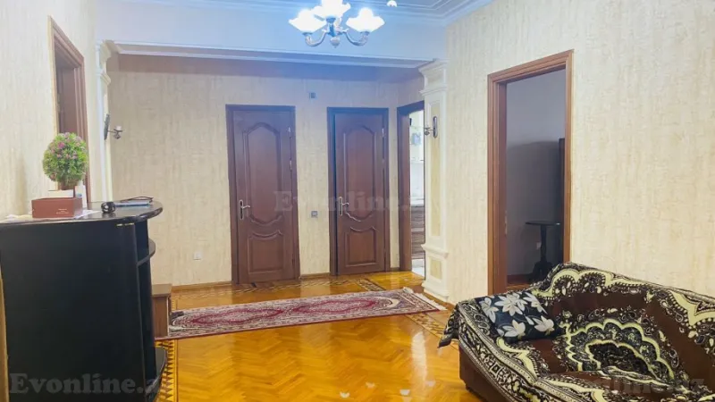 Satılır 3 otaqlı Mənzil Köhnə tikili 99 m² Elmlər Akademiyası m. - şəkil 6