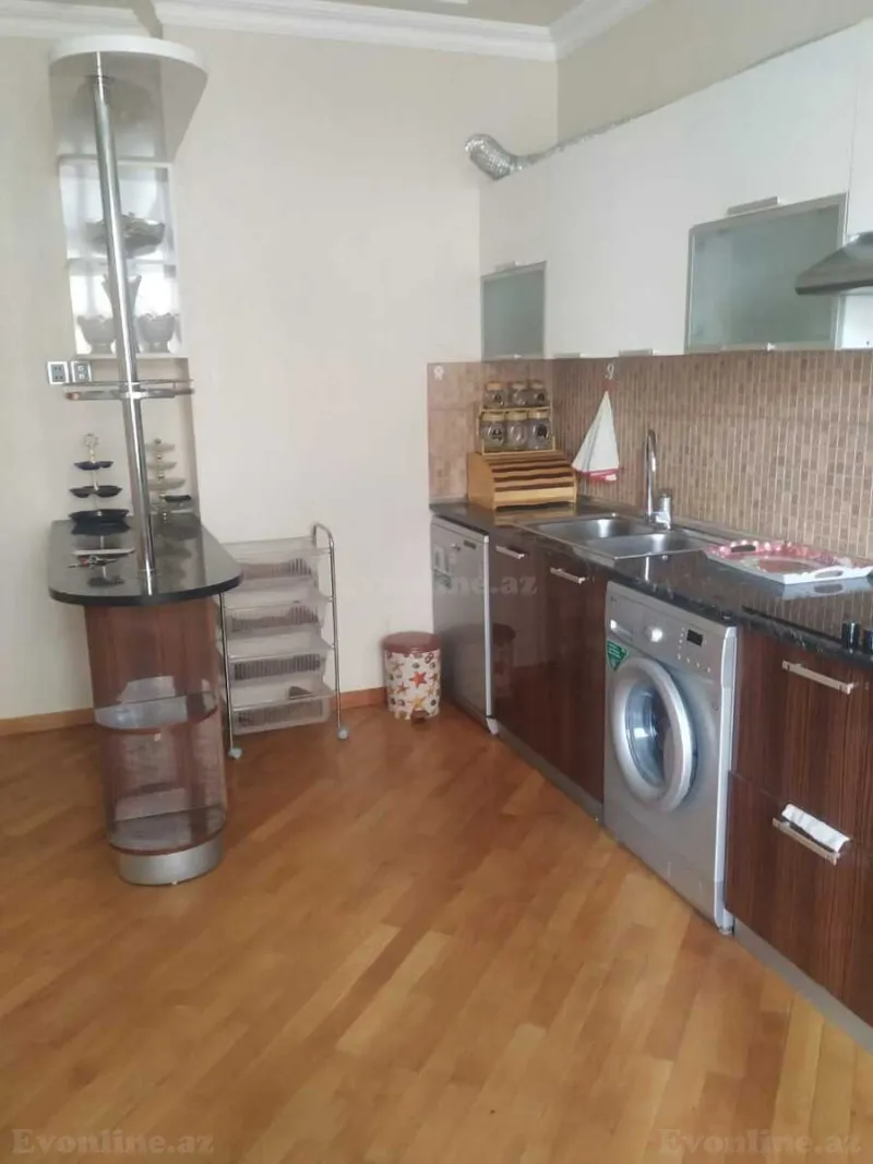 Kirayə verilir 3 otaqlı Mənzil Yeni tikili 120 m² Xətai m. - şəkil 7