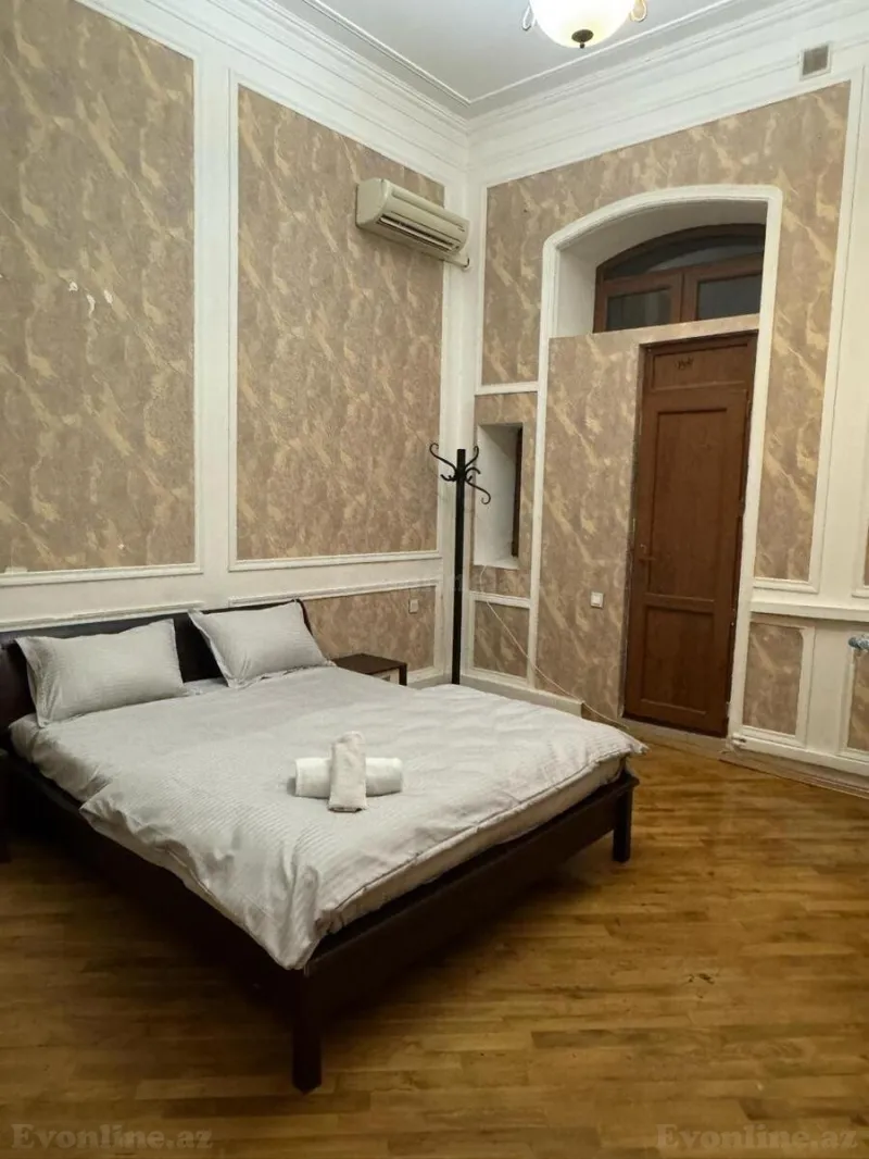 Kirayə verilir 4 otaqlı Mənzil Köhnə tikili 110 m² Sahil m. - şəkil 5