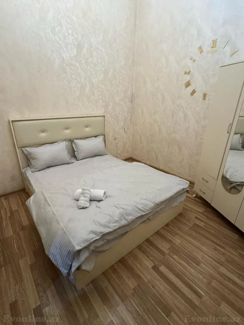 Kirayə verilir 4 otaqlı Mənzil Köhnə tikili 110 m² Sahil m. - şəkil 8