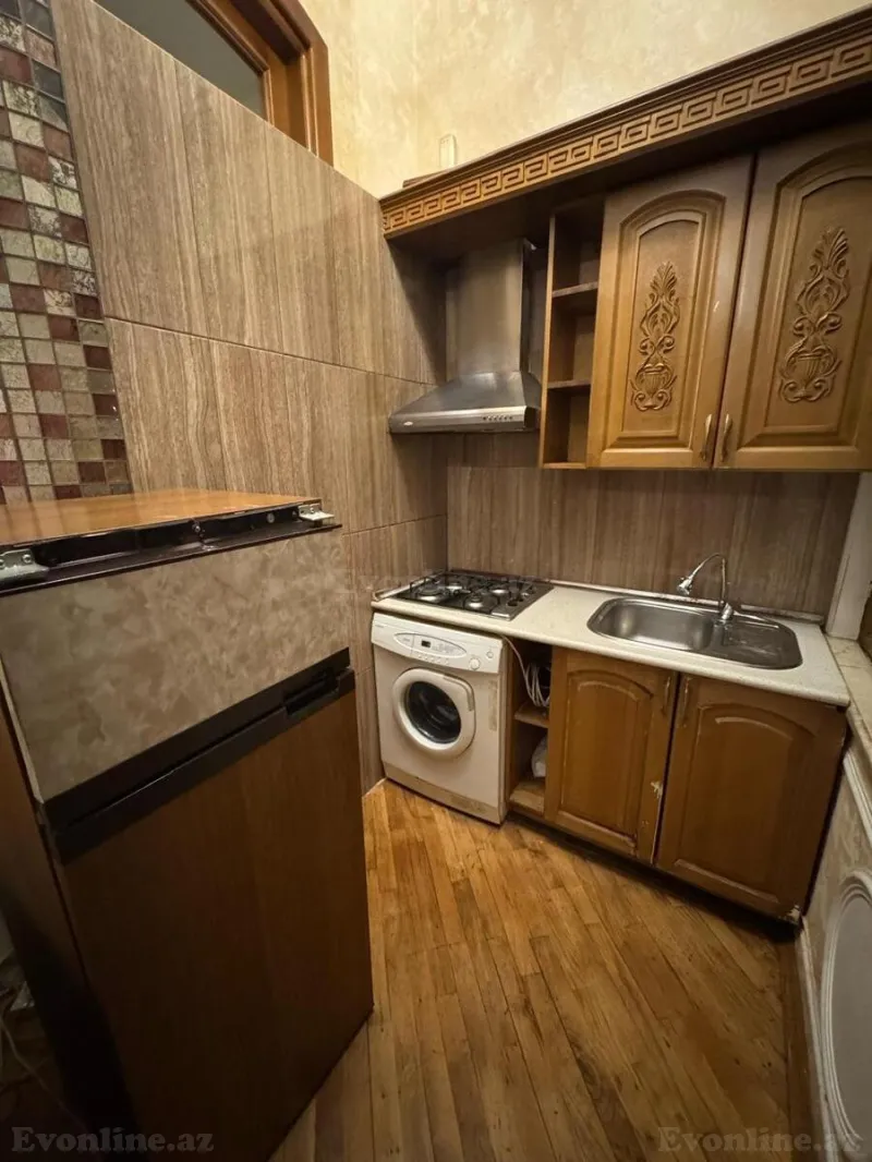 Kirayə verilir 4 otaqlı Mənzil Köhnə tikili 110 m² Sahil m. - şəkil 13