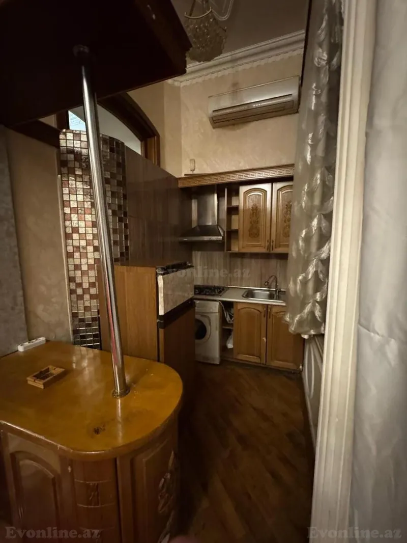 Kirayə verilir 4 otaqlı Mənzil Köhnə tikili 110 m² Sahil m. - şəkil 14