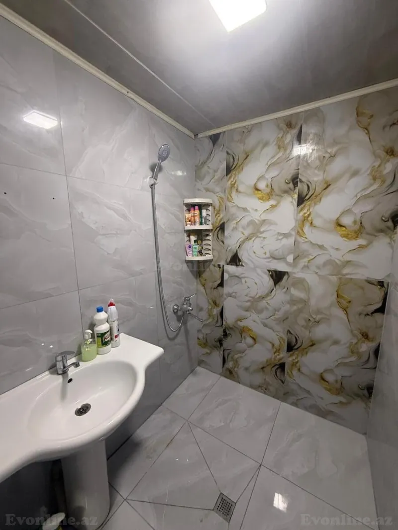 Satılır 3 otaqlı Mənzil Köhnə tikili 75 m² Memar Əcəmi m. - şəkil 8