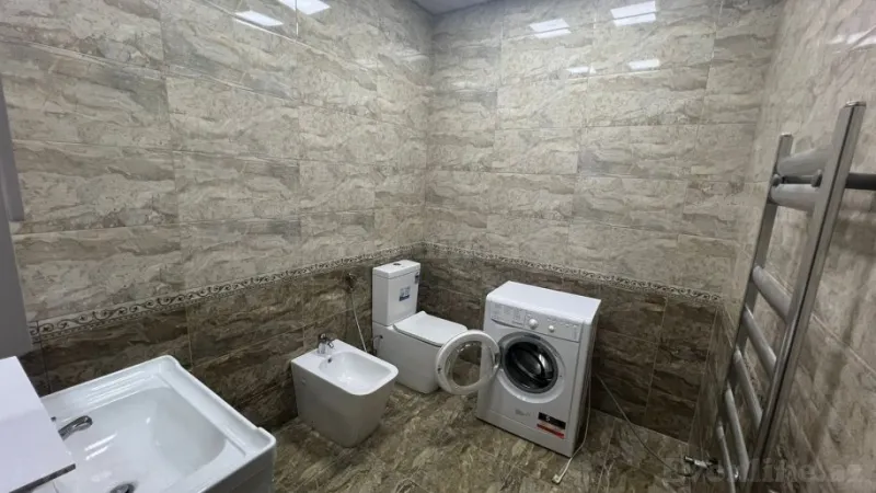 Kirayə verilir 3 otaqlı Mənzil Yeni tikili 172 m² Koroğlu m. - şəkil 7