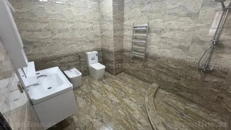 Kirayə verilir 3 otaqlı Mənzil Yeni tikili 172 m² Koroğlu m. - şəkil 8