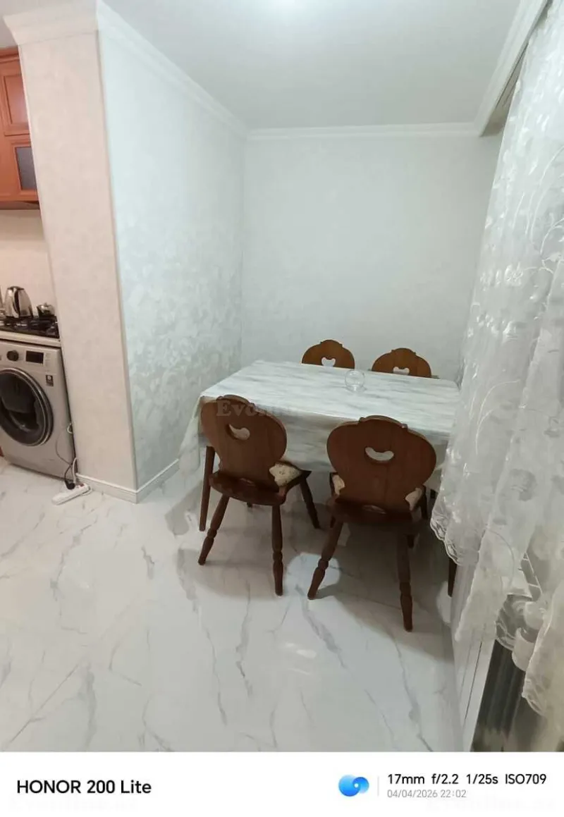 Kirayə verilir 3 otaqlı Mənzil Köhnə tikili 80 m² İnşaatçılar m. - şəkil 8