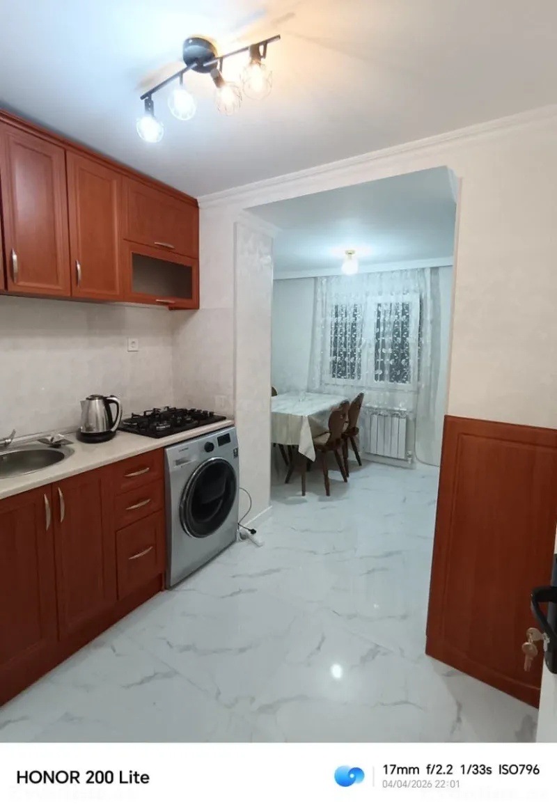 Kirayə verilir 3 otaqlı Mənzil Köhnə tikili 80 m² İnşaatçılar m. - şəkil 15