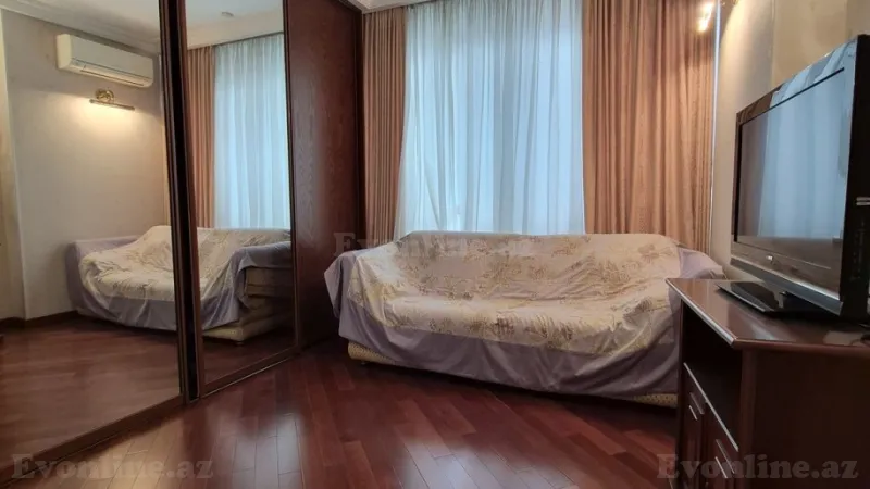 Satılır 7 otaqlı Mənzil Yeni tikili 240 m² Nərimanov r. - şəkil 17