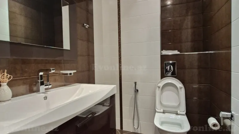 Satılır 7 otaqlı Mənzil Yeni tikili 240 m² Nərimanov r. - şəkil 18