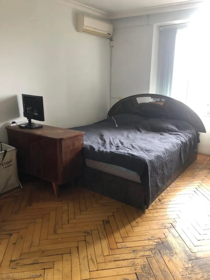 Kirayə verilir 1 otaqlı Mənzil Köhnə tikili 33 m² Yasamal r. - şəkil 2