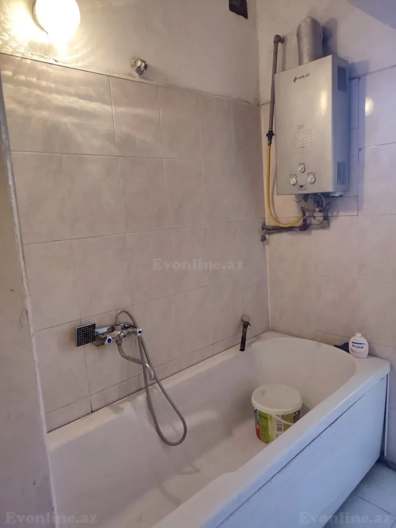 Satılır 2 otaqlı Mənzil Köhnə tikili 50 m² 4-cü mikrorayon - şəkil 8