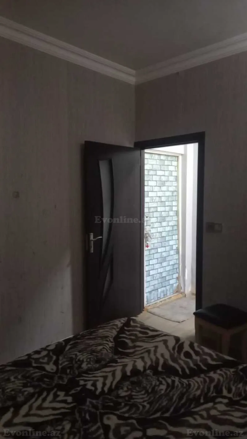 Satılır 2 otaqlı Mənzil Köhnə tikili 55 m² Gənclik m. - şəkil 2