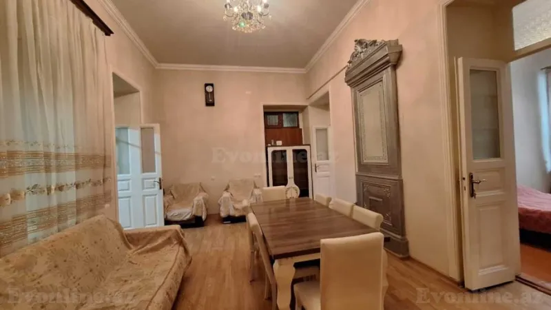 Satılır 4 otaqlı Mənzil Köhnə tikili 80 m² İçərişəhər m. - şəkil 9