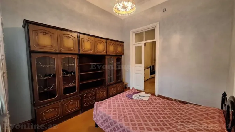 Satılır 4 otaqlı Mənzil Köhnə tikili 80 m² İçərişəhər m. - şəkil 12