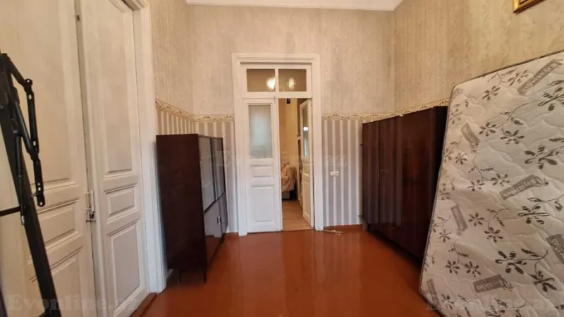 Satılır 4 otaqlı Mənzil Köhnə tikili 80 m² İçərişəhər m. - şəkil 15