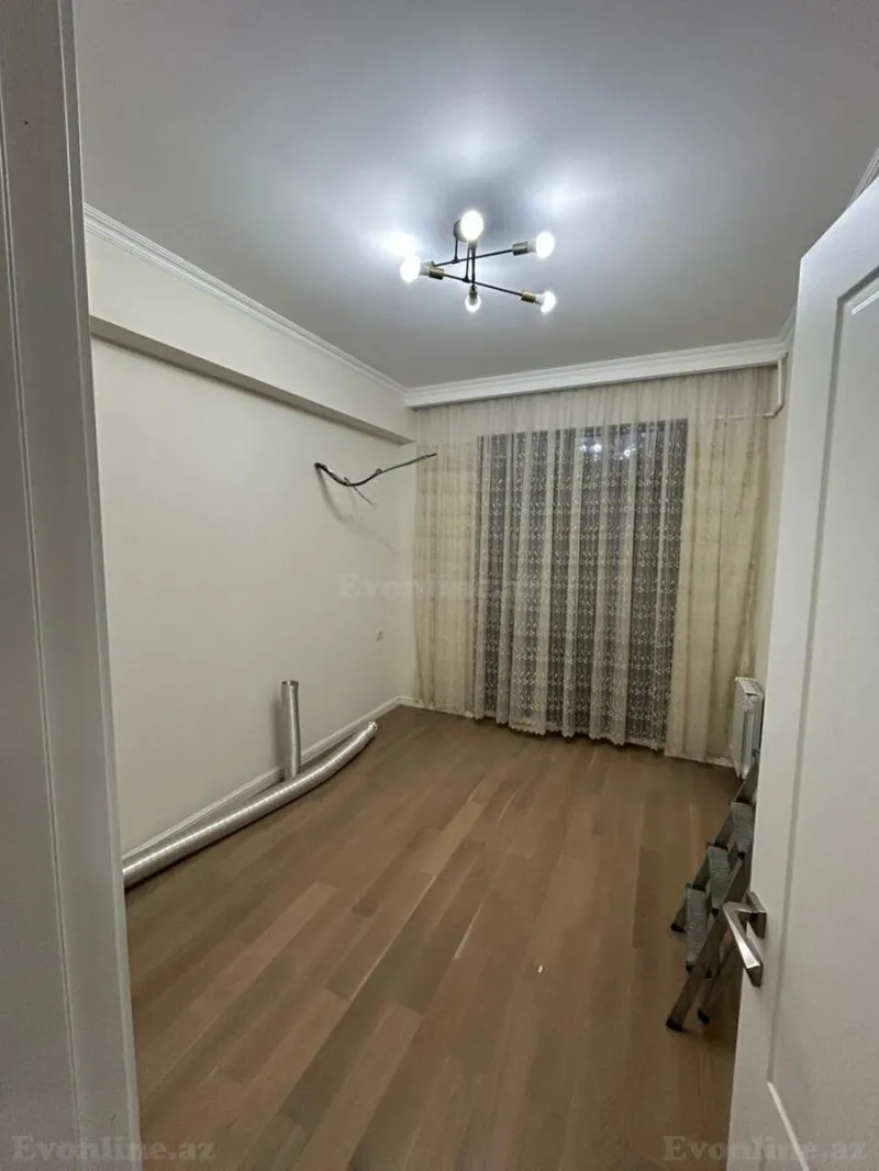 Kirayə verilir 2 otaqlı Mənzil Yeni tikili 65 m² İnşaatçılar m. - şəkil 2