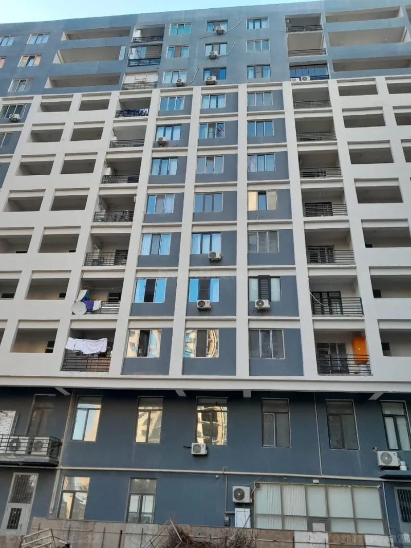 Satılır 2 otaqlı Mənzil Yeni tikili 100 m² 28 May m.